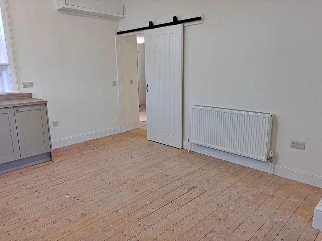 Additional image 6 of 3 bed flat for saleQueen Street, Castle Douglas DG7