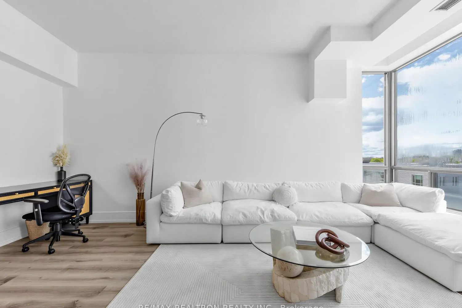 Additional image 4 of 500 Glencairn Avenue 503