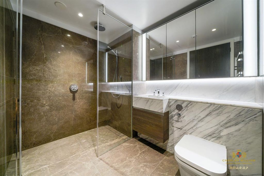 Additional image 4 of 3 bed flat to rentApartment B, 8 Carnation Way, London SW8