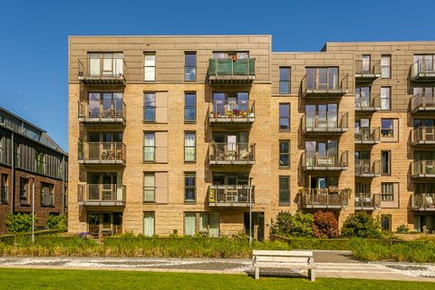 Hughes Close, Edinburgh EH7