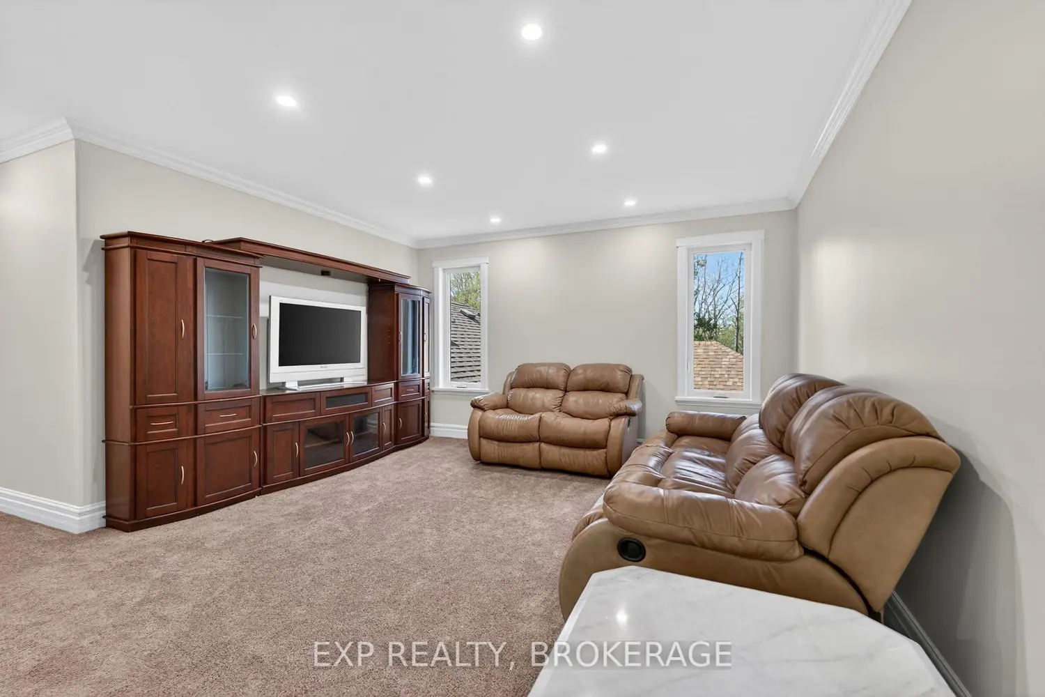Additional image 12 of 1800 Sydenham Road