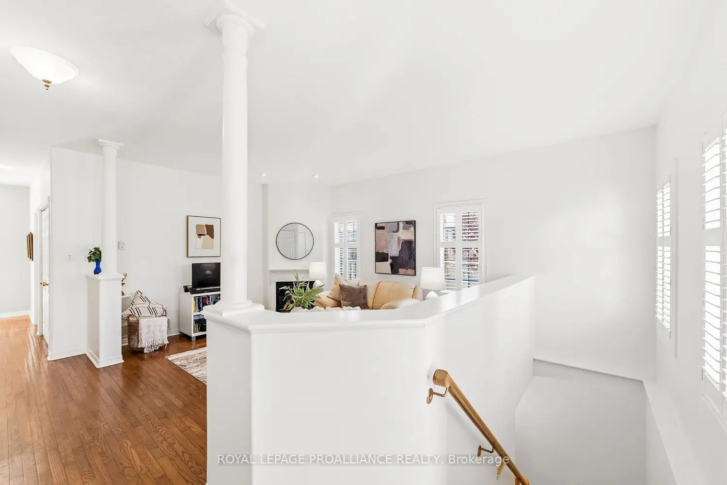 854 Munson Crescent