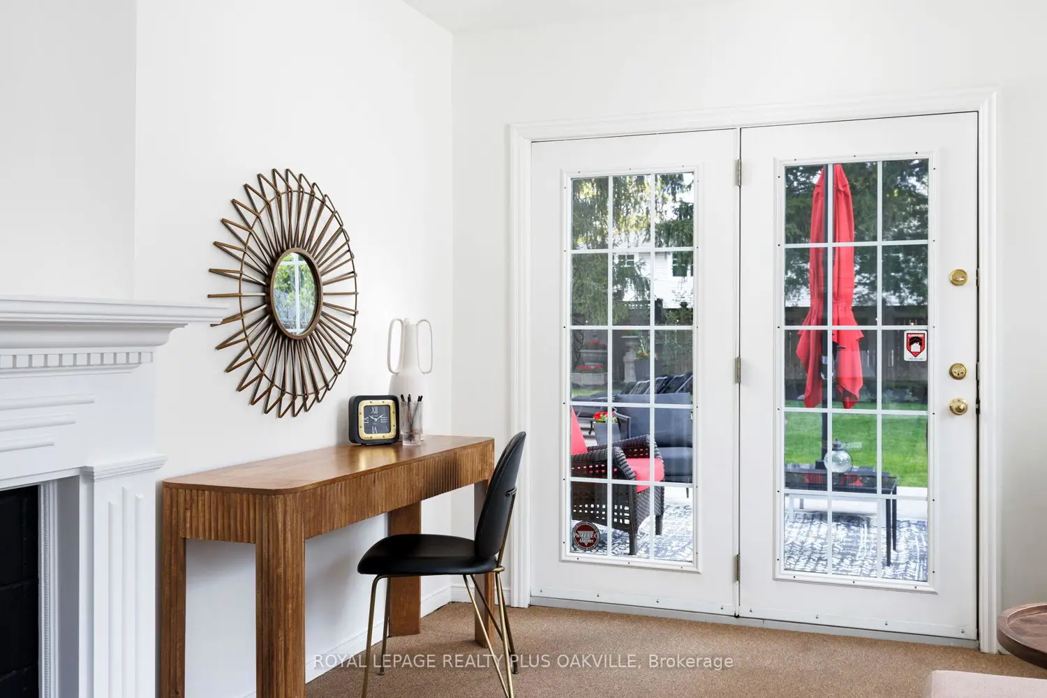 373 Rossmore Boulevard photo 4