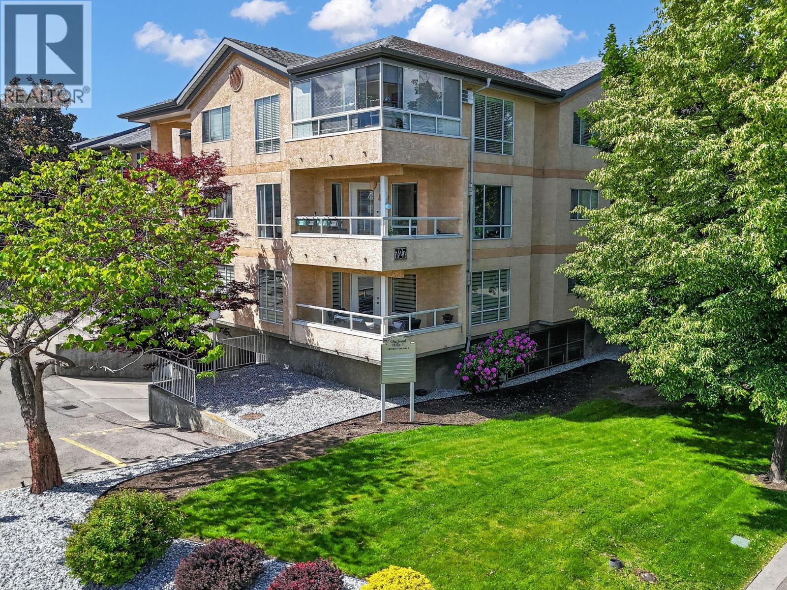 112-727 Houghton Road, Kelowna, BC, V1X7J7