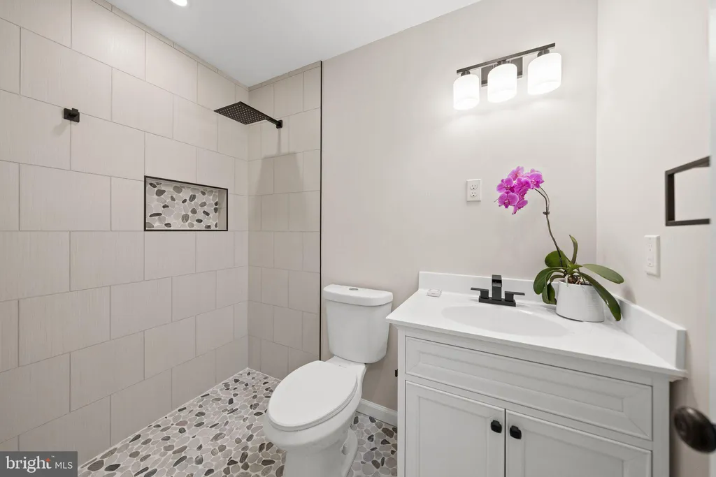 Additional image 34 of 10028 Dellcastle Rd, Gaithersburg, MD 20886