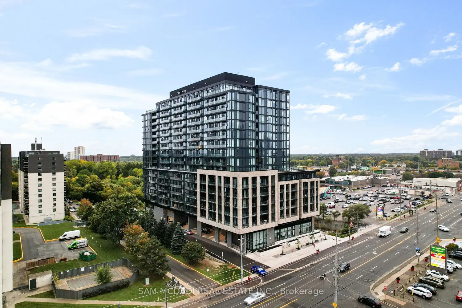 86 Dundas Street 1513