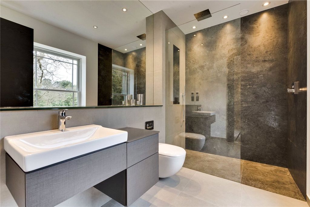 Additional image 14 of 6 bed detached house to rentHorseshoe Ridge, Camp End Road, Weybridge, Surrey KT13