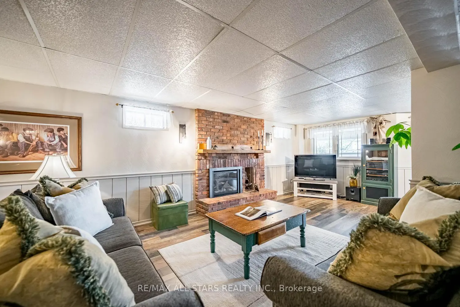 636 Rupert Avenue photo 3