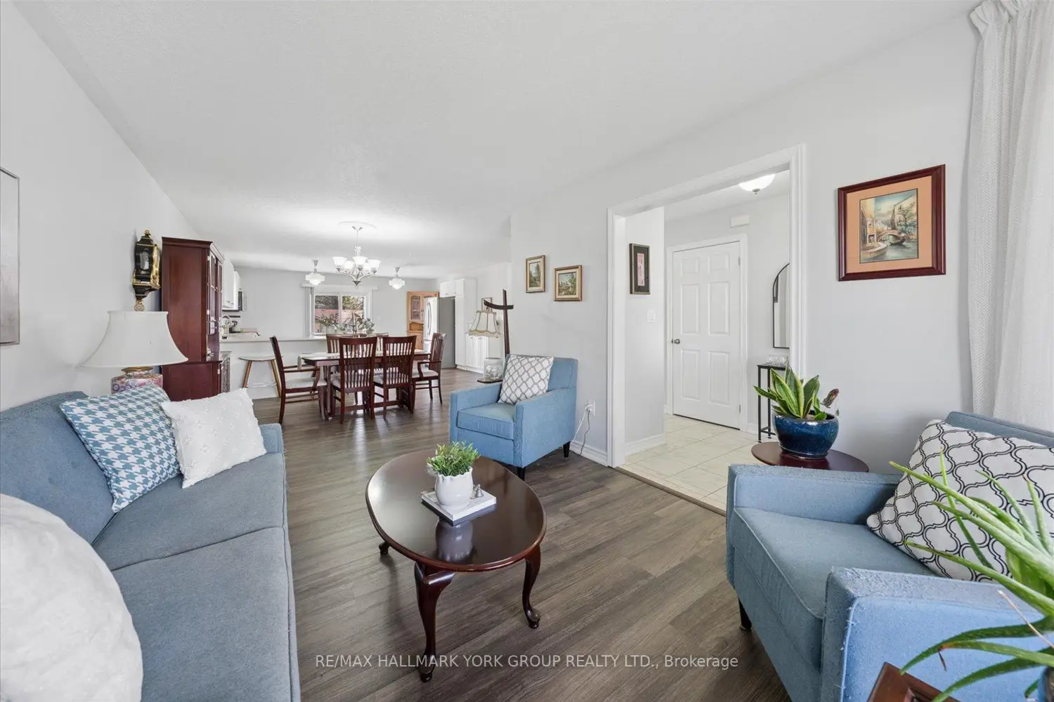 779 Sedore Avenue photo 3