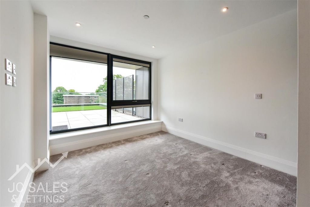 Additional image 7 of 2 bed flat to rentHallam Towers, Fulwood Road, Sheffield S10