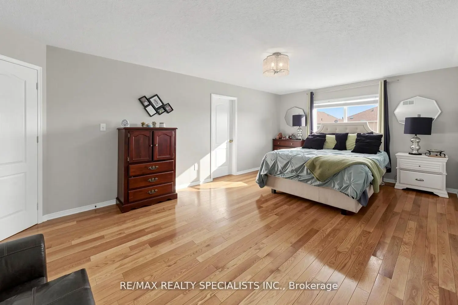Additional image 11 of 193 Queen Mary Drive