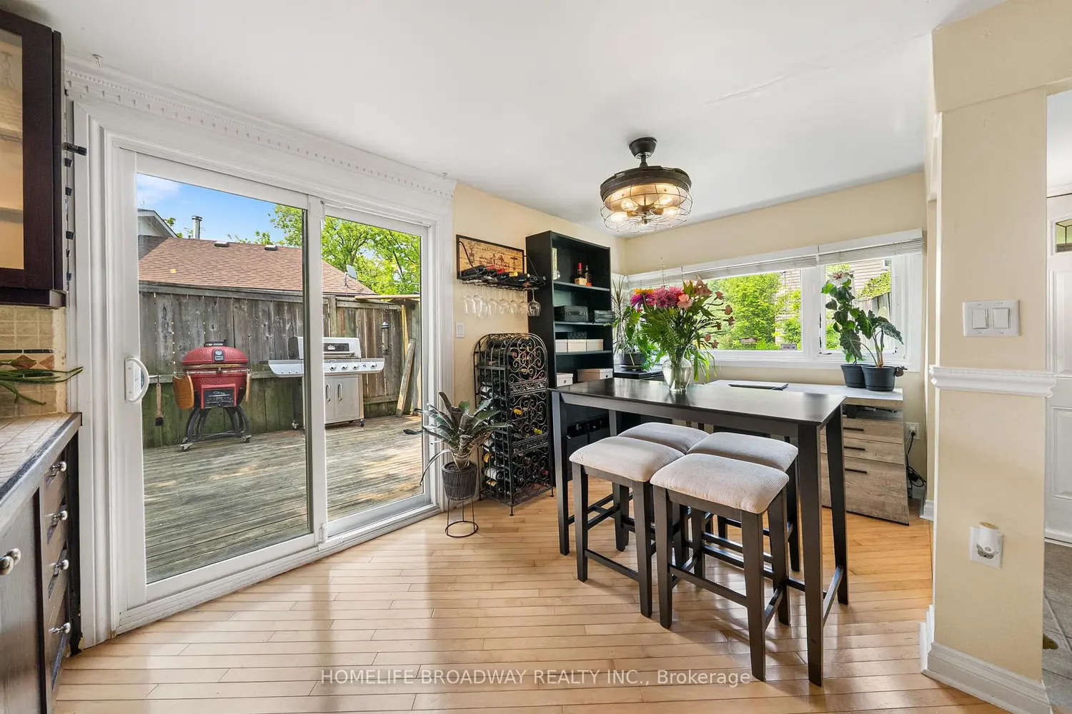 30 Parkhill Drive photo 4