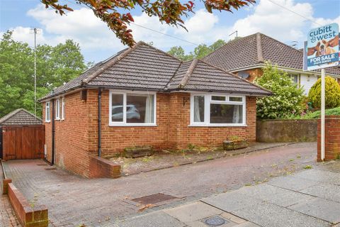 Selhurst Road, Woodingdean, East Sussex BN2