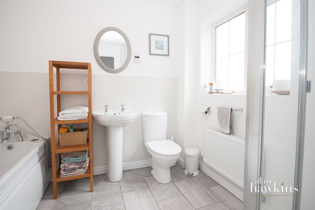 Additional image 10 of 4 bed detached house to rentWindmill Road, Royal Wootton Bassett SN4
