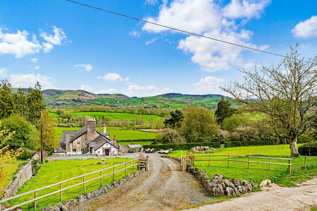 Additional image 2 of 4 bed link detached house for saleLlanfair Dyffryn Clwyd, Ruthin, Denbighshire LL15