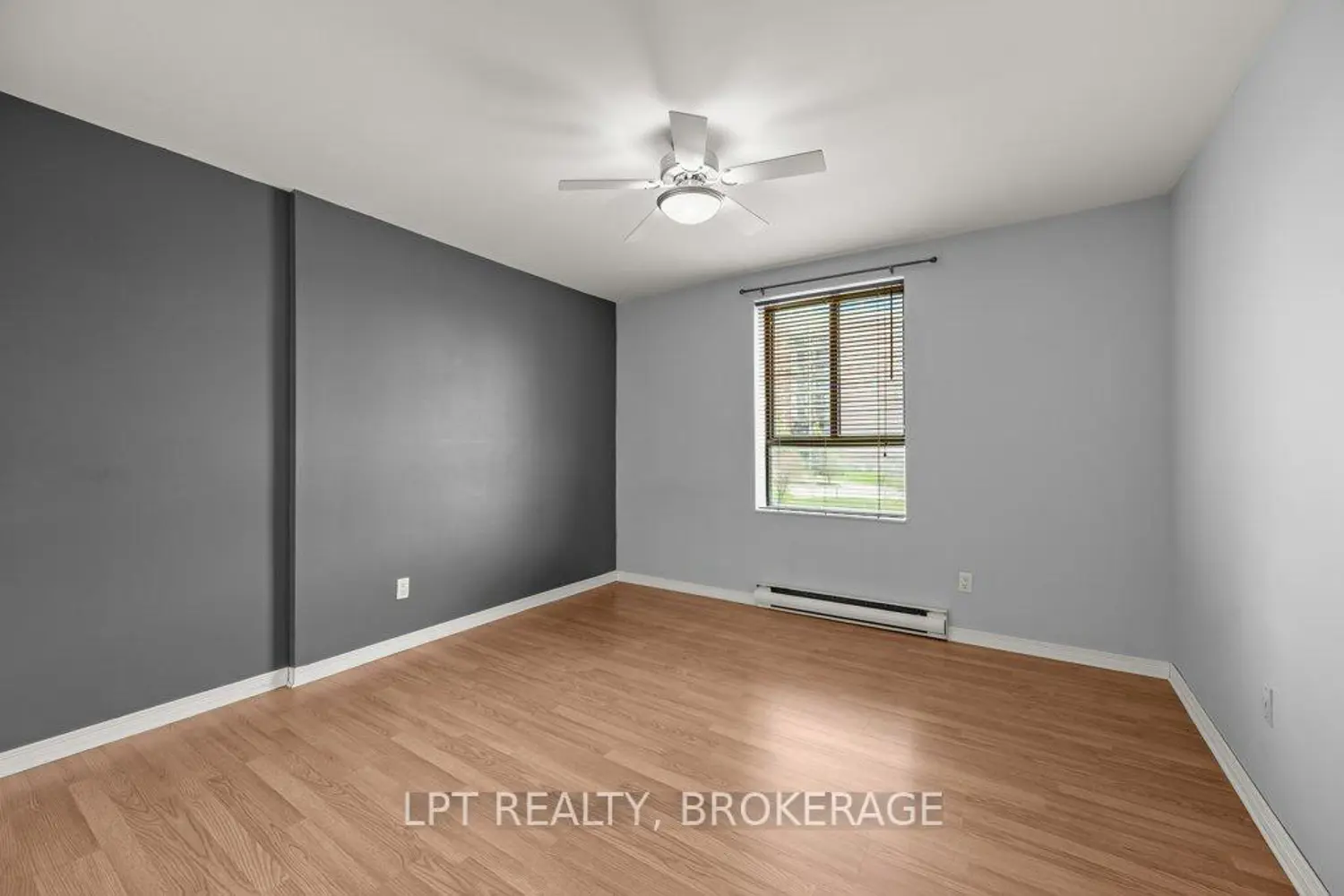 Additional image 3 of 17 Eldon Hall Place 303