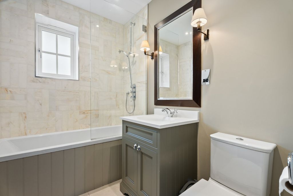 Additional image 17 of 4 bed country house for saleKingswood Avenue, Penn, Buckinghamshire HP10