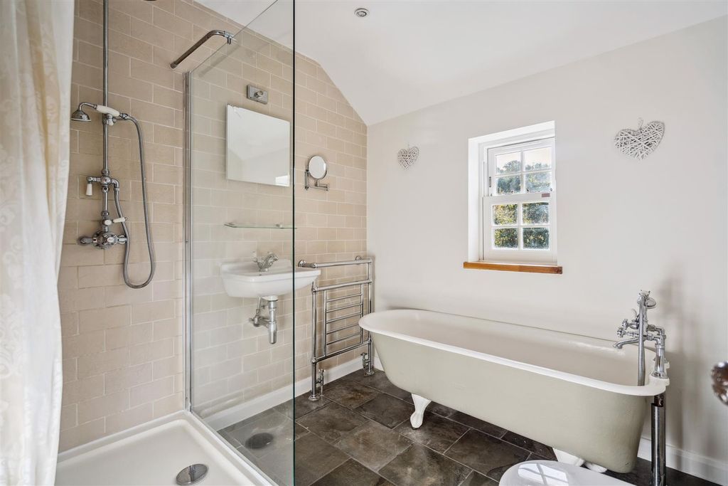 Additional image 7 of 3 bed end terrace house to rentKings Lane, Cookham, Maidenhead SL6