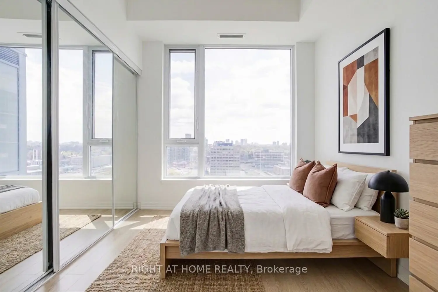 55 Ann O'reilly Road 1702 photo 4