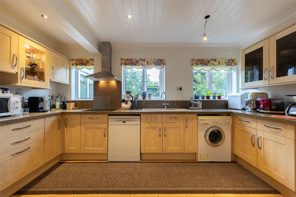 Additional image 9 of 5 bed detached house to rentBarrow Road, Cambridge, Cambridgeshire CB2