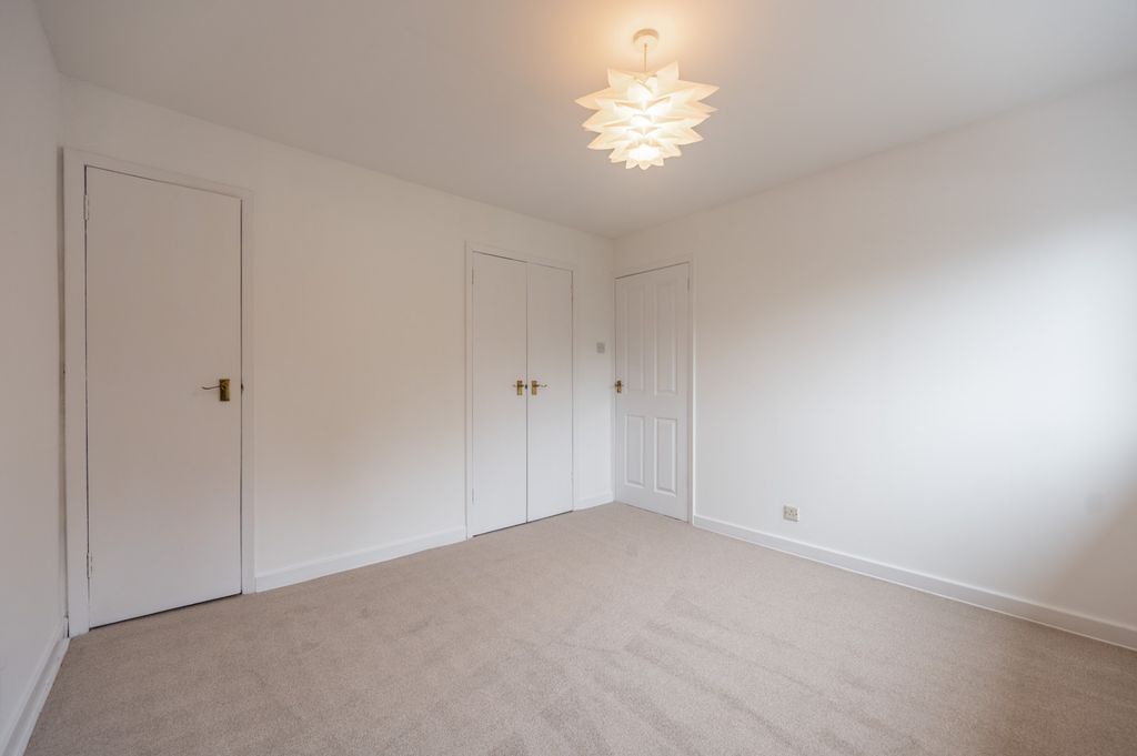 Additional image 9 of 3 bed semi-detached house to rentLambie Crescent, Newton Mearns, East Renfrewshire G77