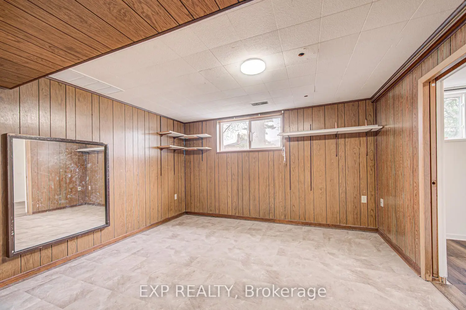 Additional image 12 of 8 Sanford Crescent