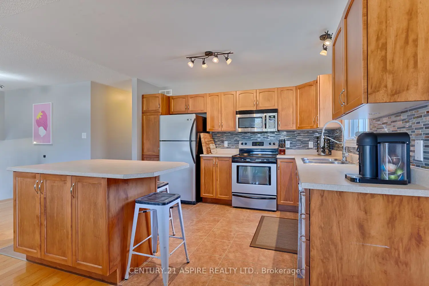 Additional image 4 of 42 Oak Avenue