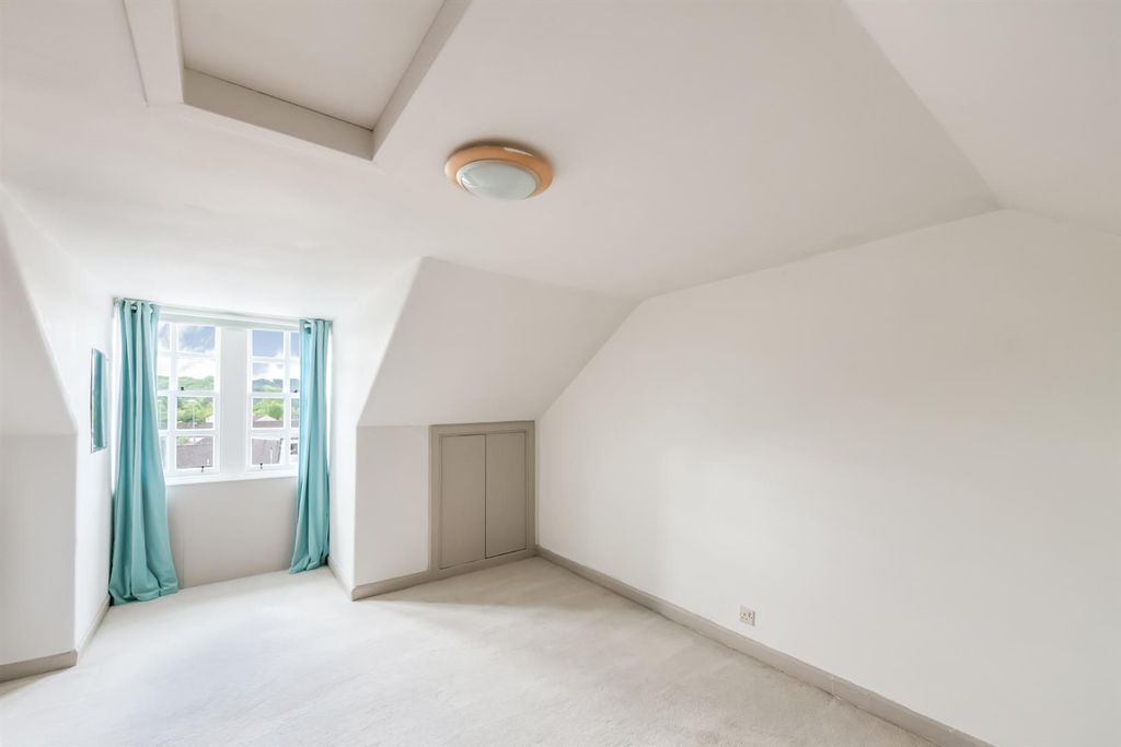 Additional image 20 of 3 bed flat for sale11 Harviestoun Road, Dollar FK14