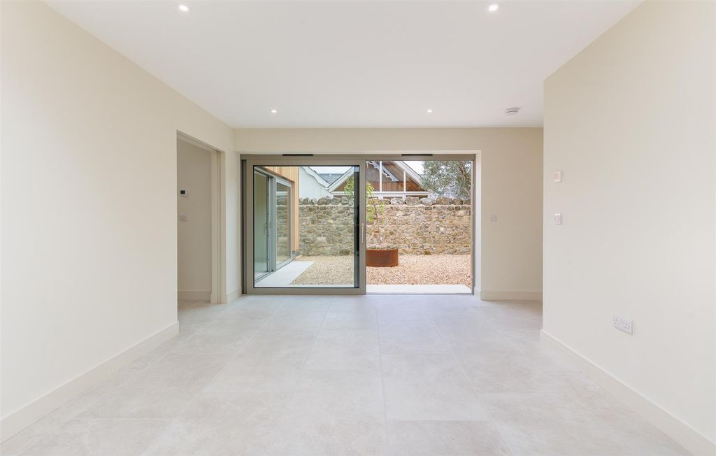 Additional image 7 of 2 bed detached bungalow for saleNiton Undercliff, Isle Of Wight PO38