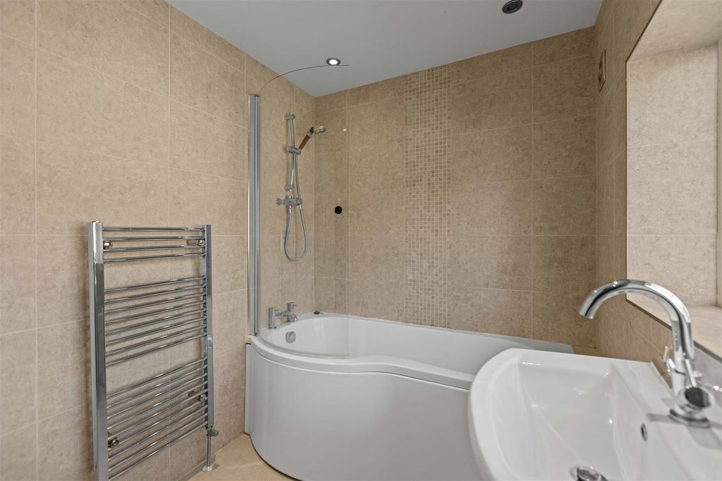 Additional image 8 of 3 bed terraced house for saleCarroll Crescent, Ascot SL5