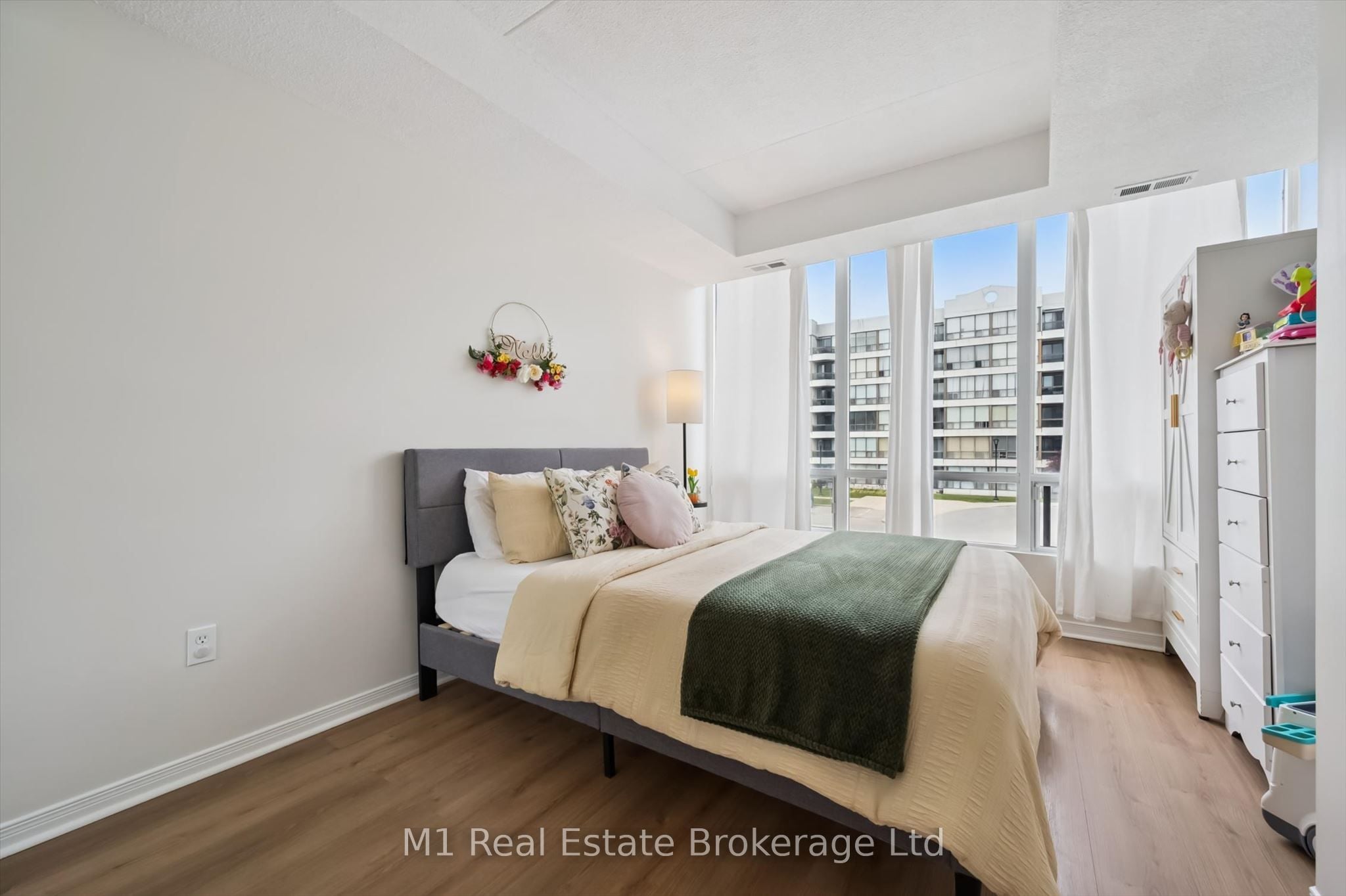 208-105 Bagot Street, Guelph, ON, N1H 8H4