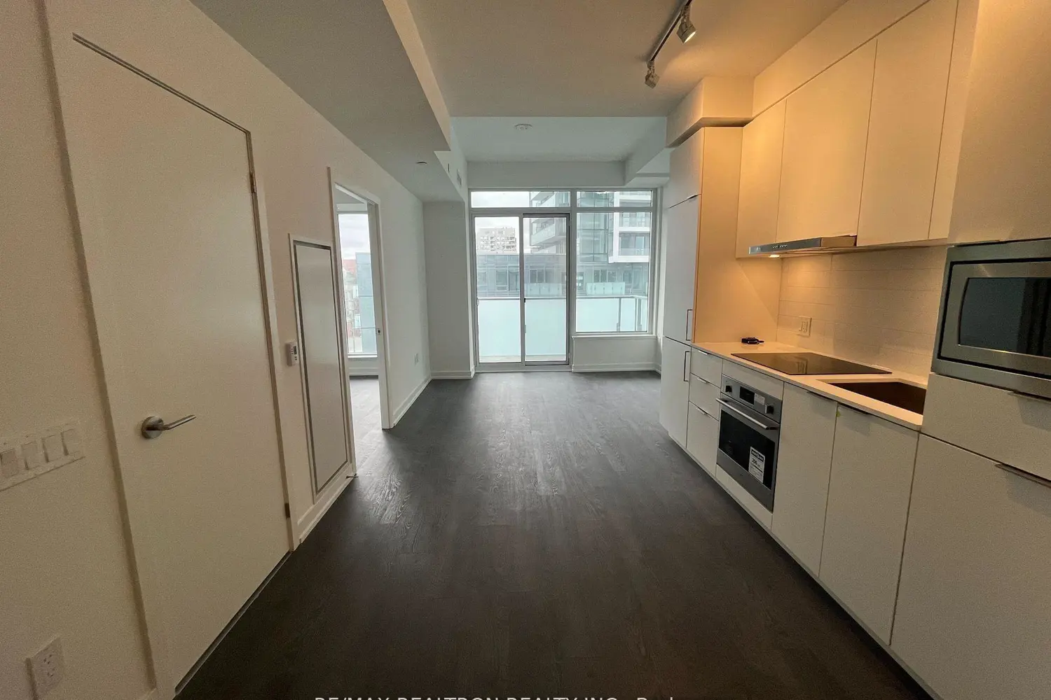 7 Golden Lion Heights N1105