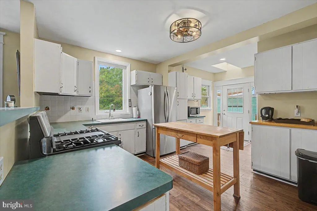 Additional image 12 of 815 W Nineteenth Street, Wilmington, DE 19802