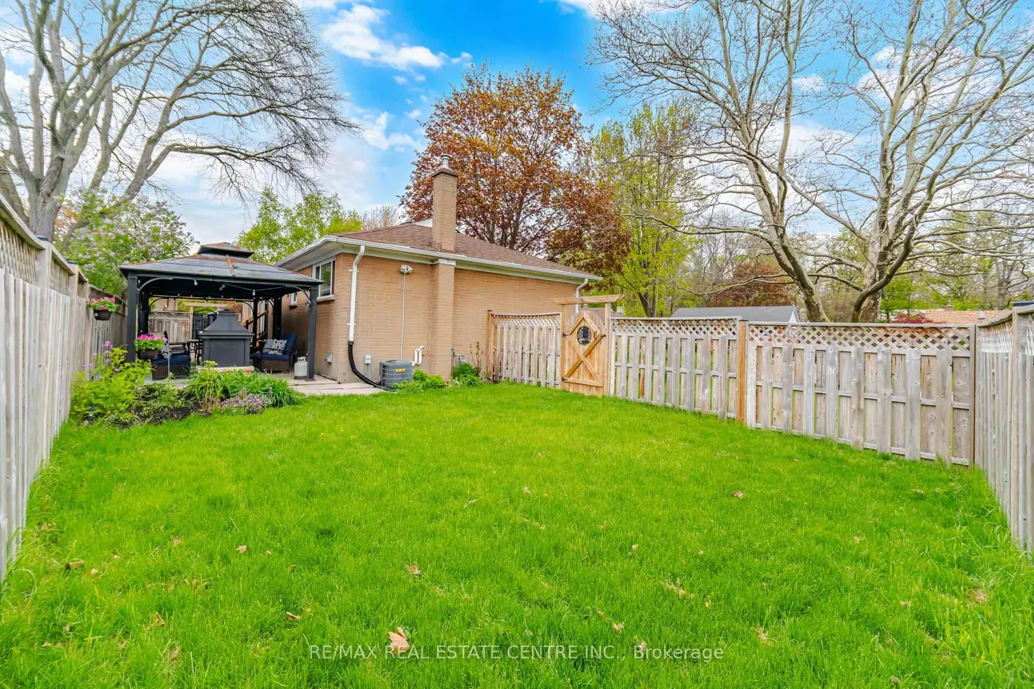 Additional image 7 of 1376 Royal Drive