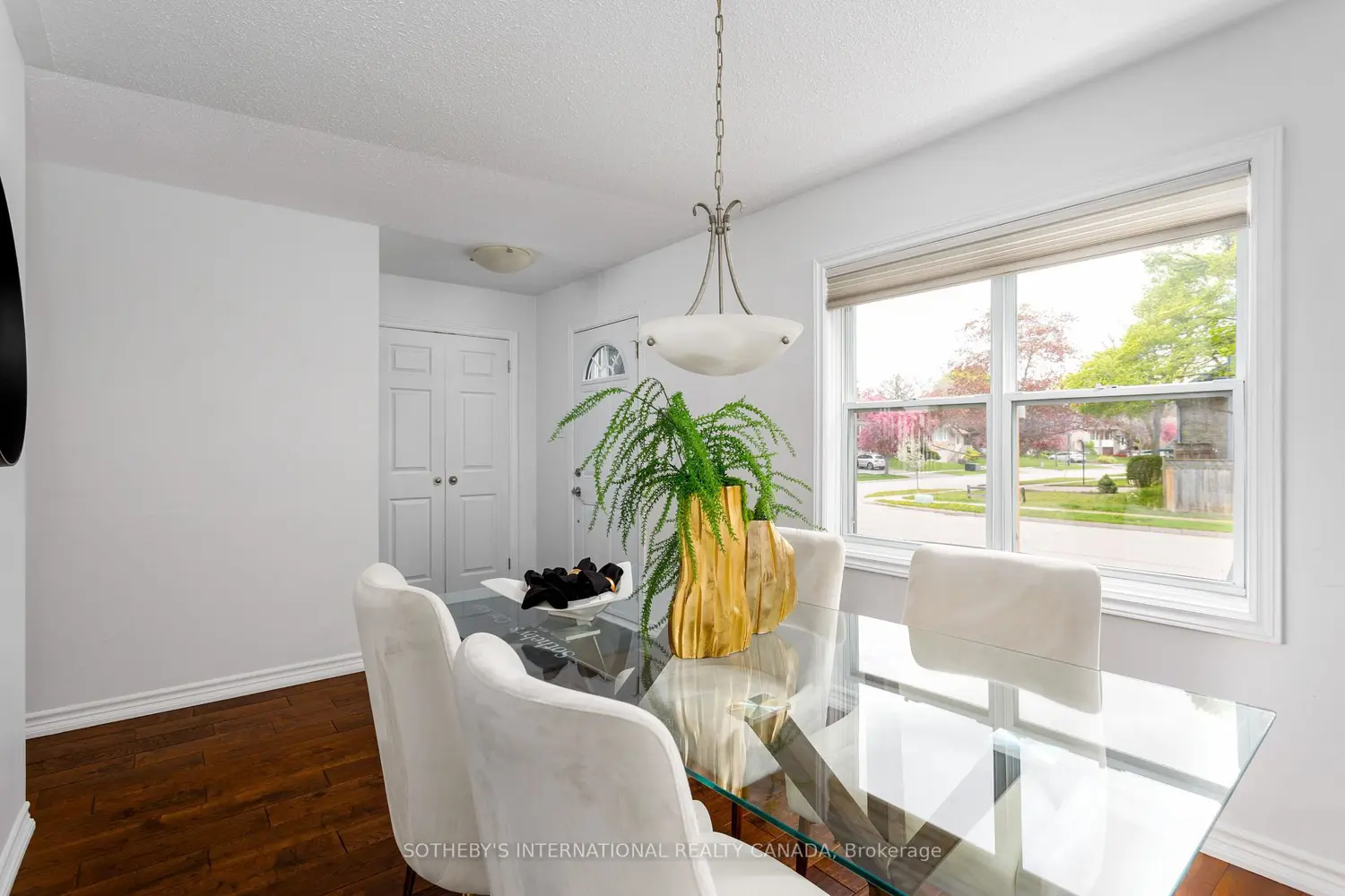 2825 Gananoque Drive 62