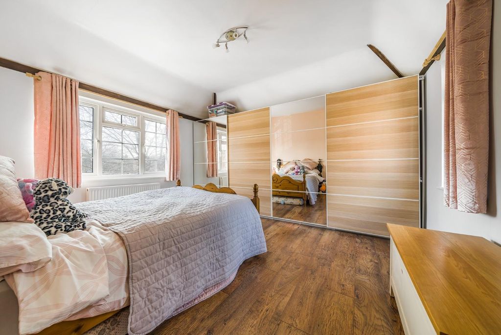 Additional image 17 of 5 bed detached house for saleUpper Vicarage Road, Kennington TN24