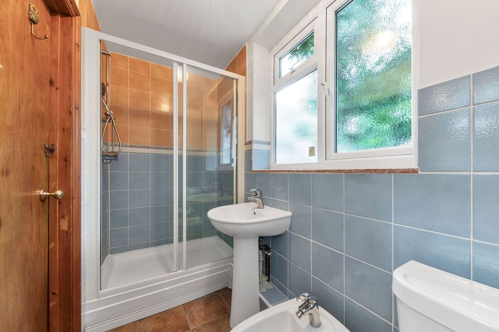 Additional image 14 of 6 bed semi-detached house to rentSt. Barnabas Road, Cambridge CB1