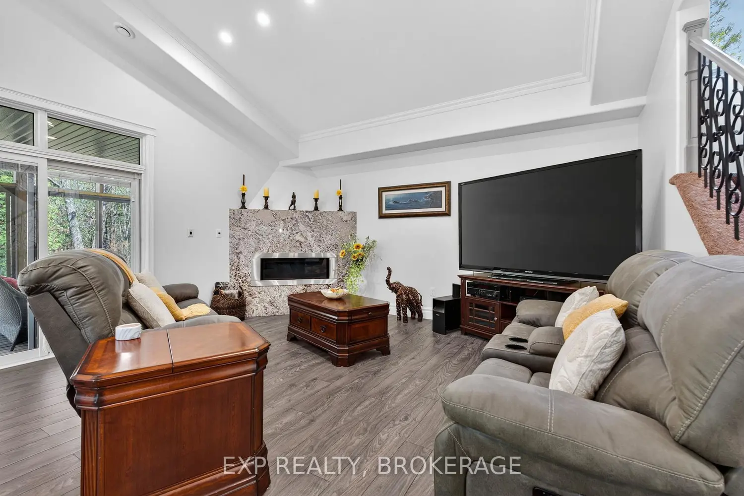 Additional image 9 of 1800 Sydenham Road