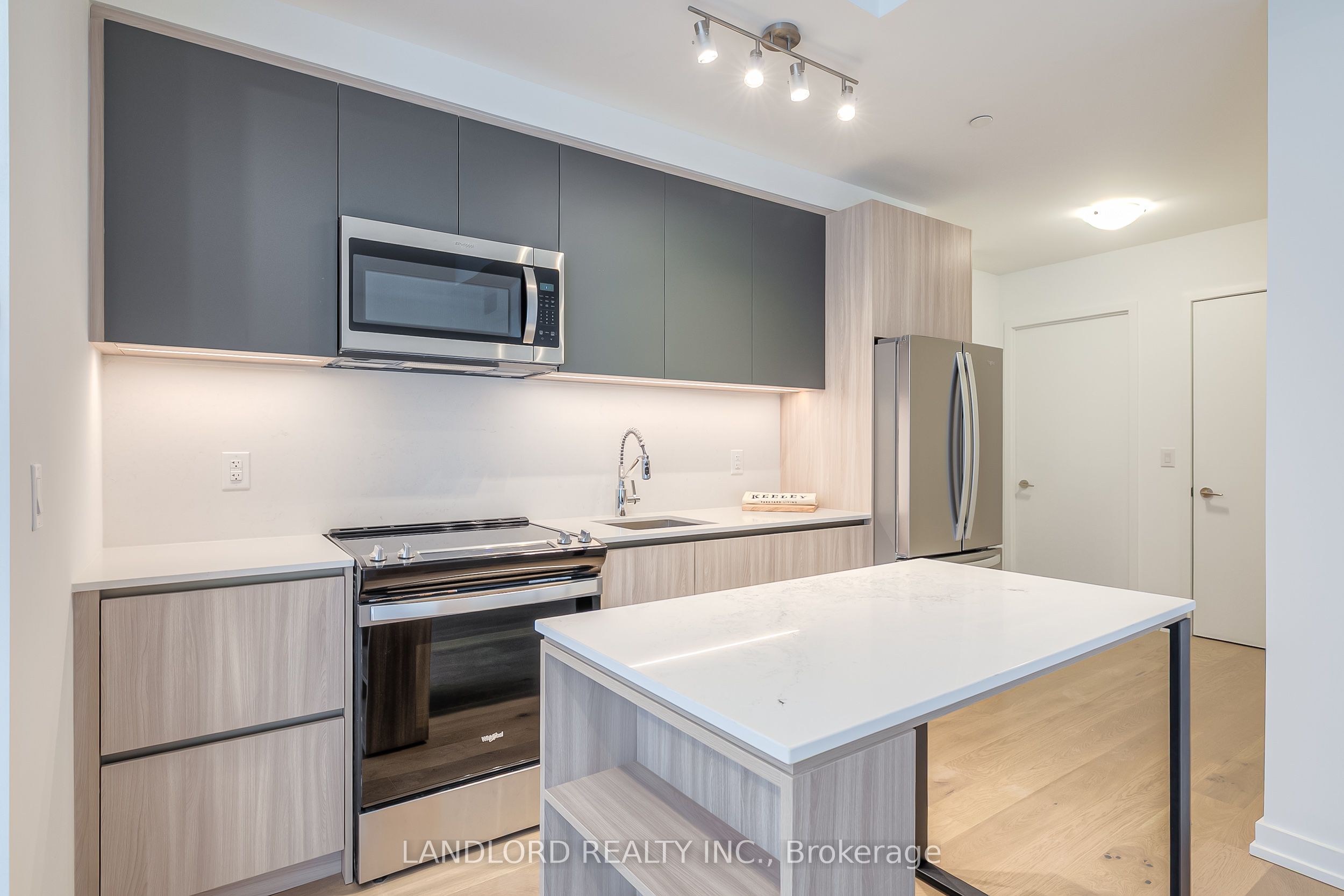 Additional image 6 of 109-15 Maryport Avenue, Toronto, ON, M3M 0E1