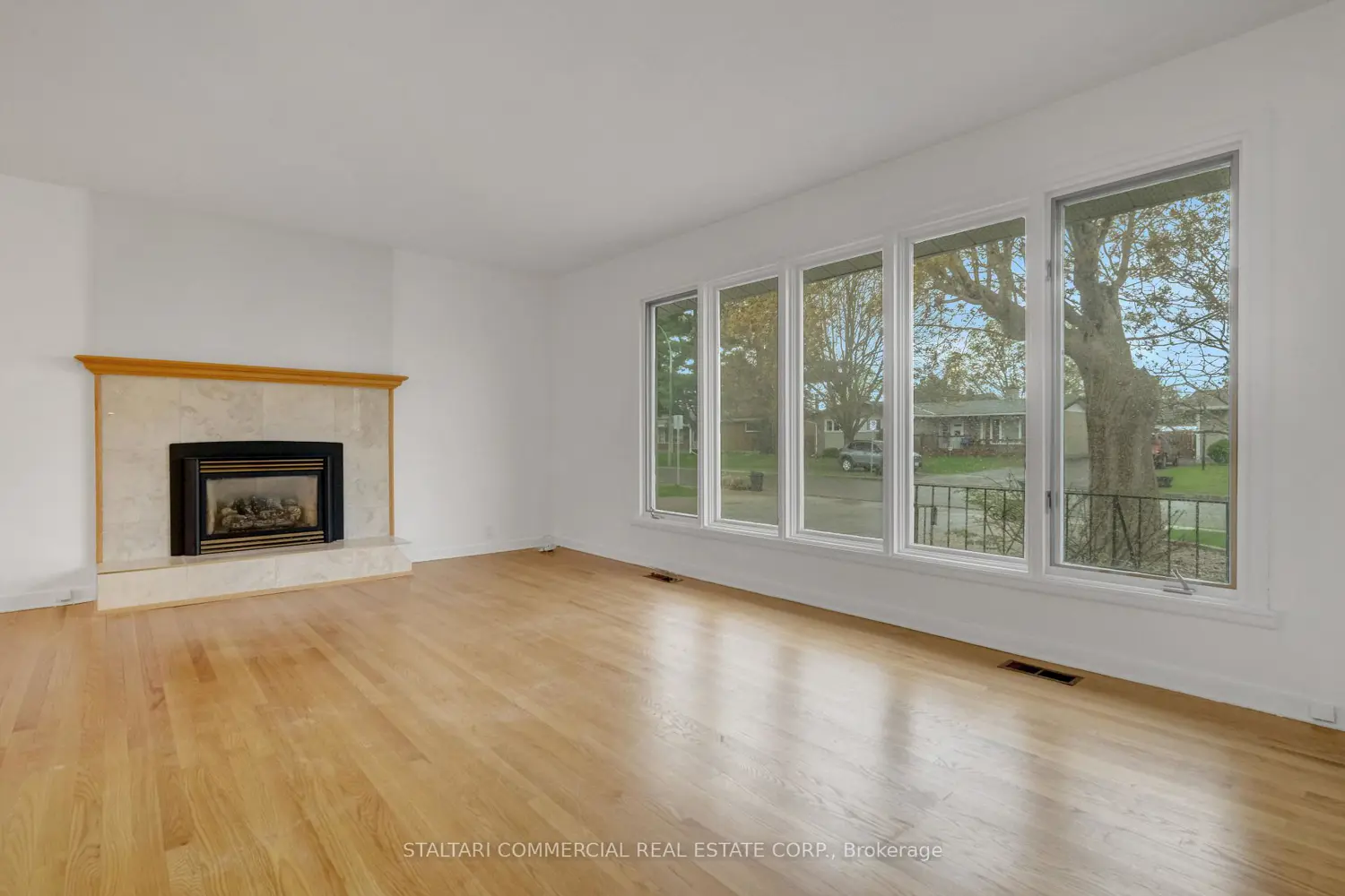 1156 Deer Park Road photo 2