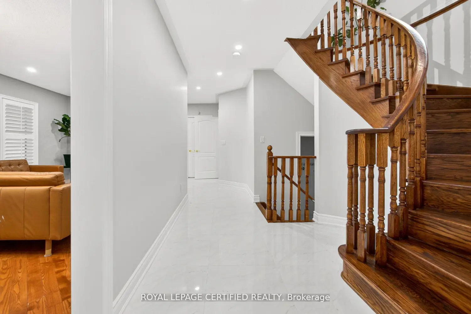 643 Garden Walk photo 4