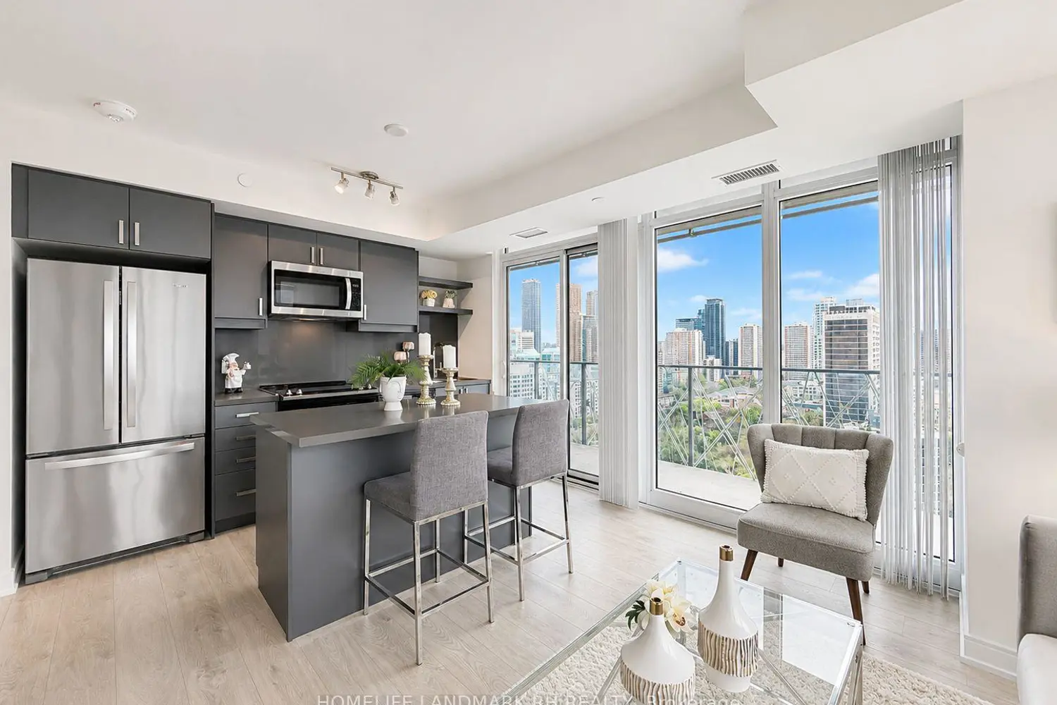50 Wellesley Street 2608 photo 3