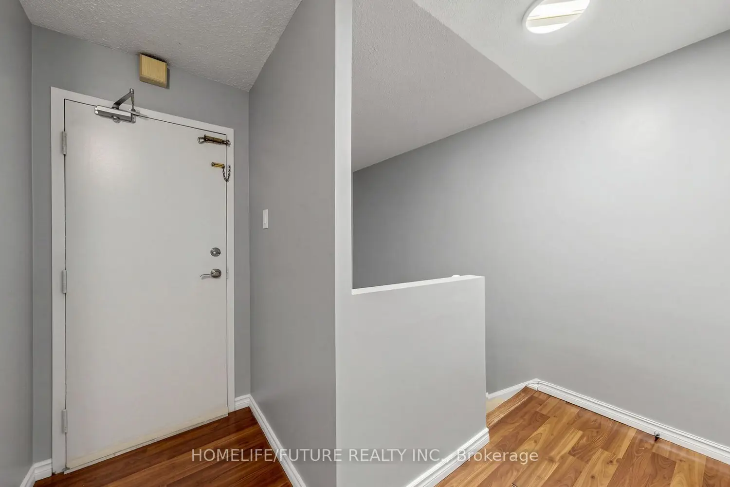 Additional image 8 of 4060 Lawrence Avenue 204