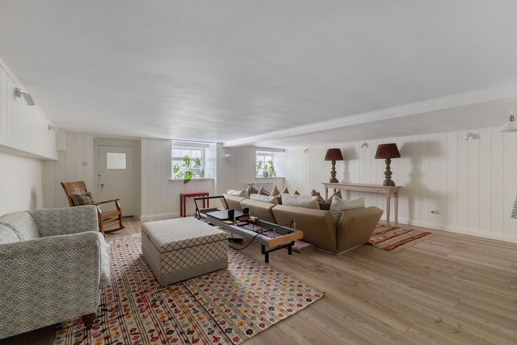 Additional image 11 of 3 bed flat to rentFlat 1, 8 Marlborough Buildings, Bath BA1
