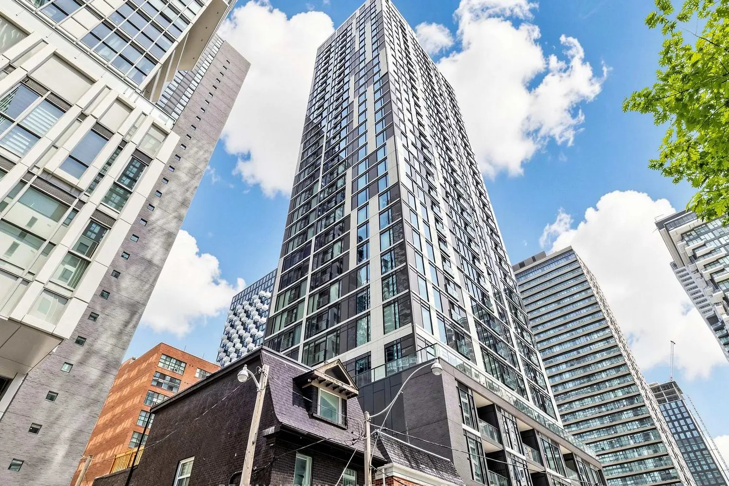 65 Mutual Street 2101