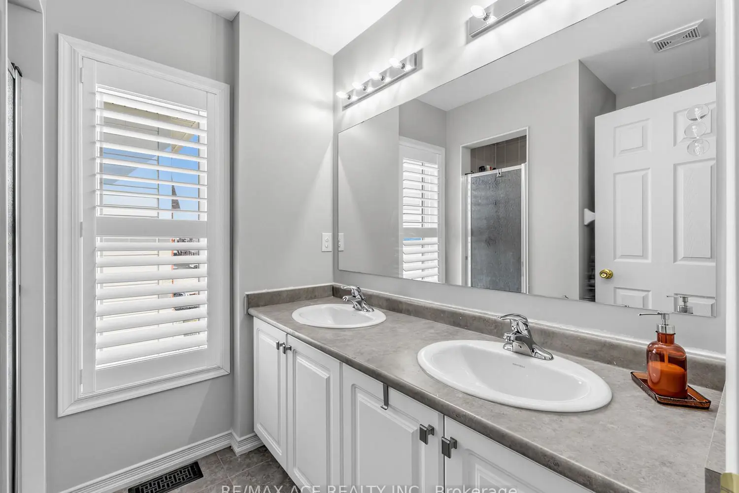 Additional image 12 of 1 Mortlock Street