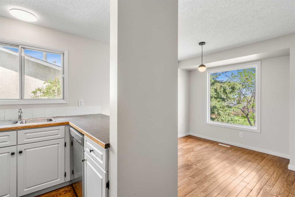 Additional image 6 of 124 Bergen Crescent NW, Calgary, AB, T3K1J8