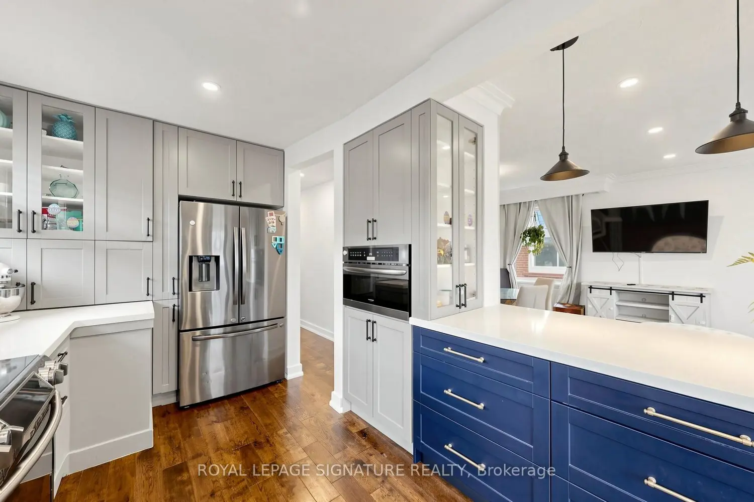 Additional image 3 of 33 Neapolitan Drive