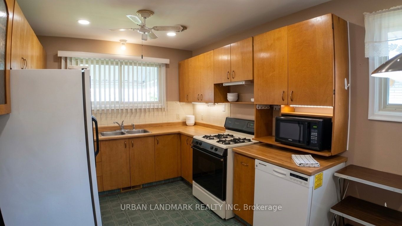 Additional image 2 of 127 Keewatin Street S, Oshawa, ON, L1H 6Z2
