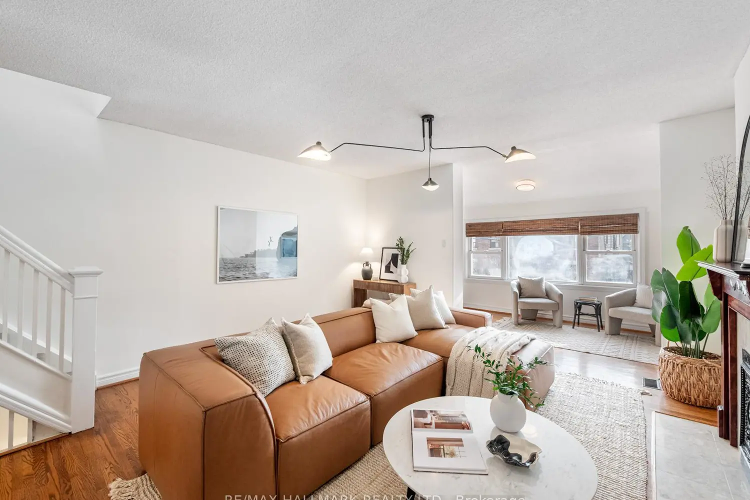 797 Carlaw Avenue photo 3